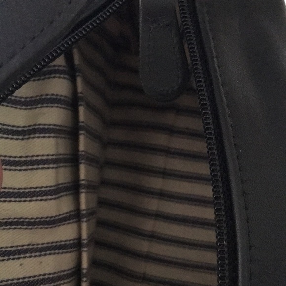 Coach Black Leather Shoulder Bag. Small 7”x5” - Picture 6 of 6